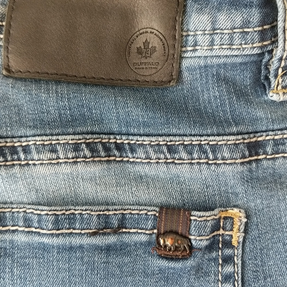 Buffalo Jeans - Picture 2 of 6